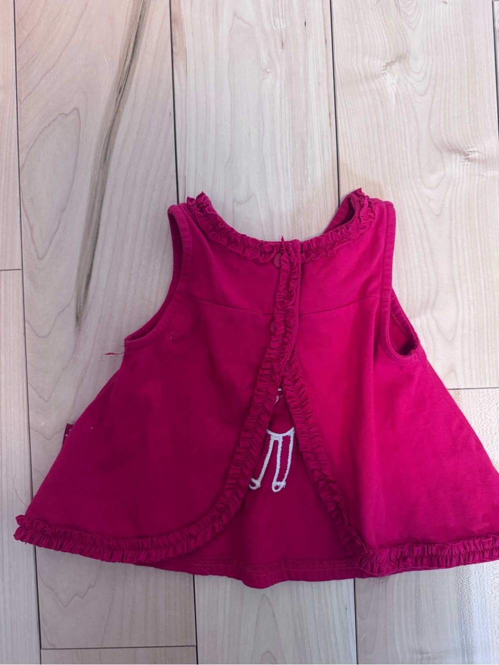 Le Top‎ Red Ruffled Top - Picture 5 of 6